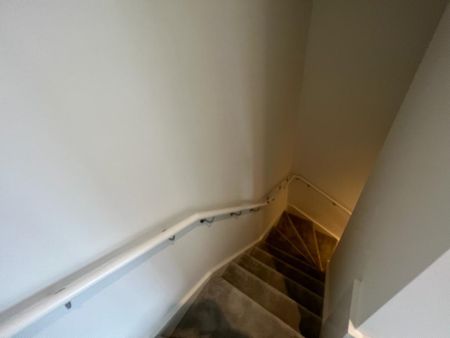 3 Bed Maisonette, Beeley House, N8 - Photo 5