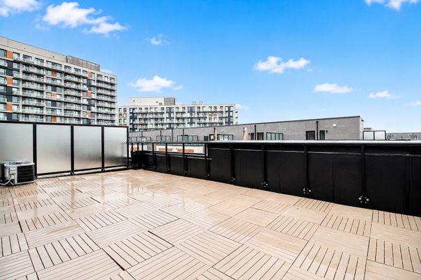 For Lease - 10 David Eyer Road Unit# 1240, Richmond Hill, Ontario - Photo 1