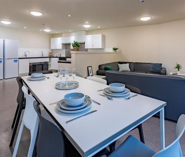 1 bedroom in a flat share to rent - Photo 1