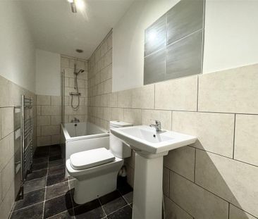 2 bedroom terraced house to rent - Photo 6