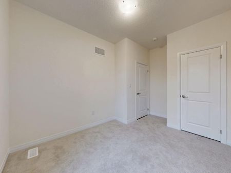 For Lease - 28 Millman Lane, Richmond Hill, Ontario - Photo 2