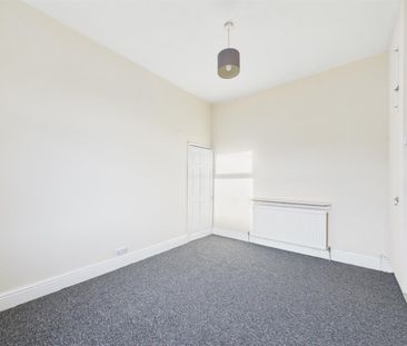 St Vincent Road, Wallasey, 4 bedroom, House - Terraced - Photo 4