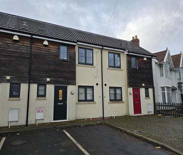 2 bedroom end of terrace house to rent - Photo 3