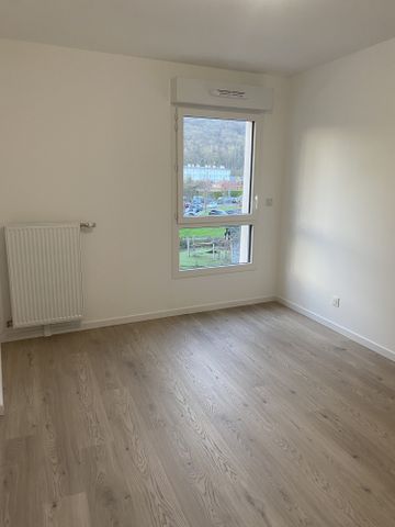 Location Appartement 2 pièces 45m² MAROMME 76150 - Photo 2