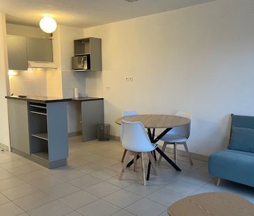 Location Appartement 2 pièces 45m² - Photo 5