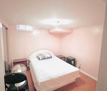 For Lease - 3225 Coldstream Road, Mississauga, Ontario - Photo 2