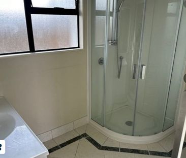 Property Management2 Beatrice Avenue (flat), Hillcrest - Flats for ... - Photo 6