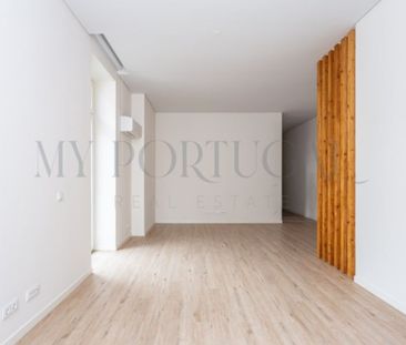 2 room luxury Apartment for rent in Amoreiras, Campolide, Lisbon - Photo 2