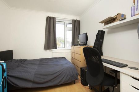 4 bedroom house to rent - Photo 2