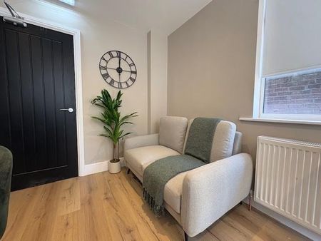 1 bedroom house of multiple occupation to rent - Photo 2