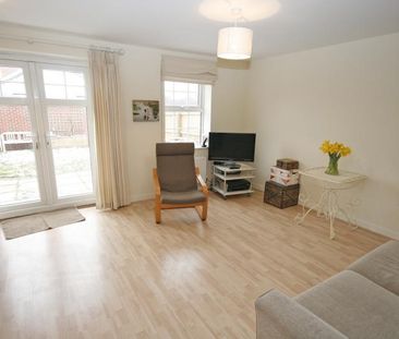 3 bedroom semi-detached house to rent - Photo 5