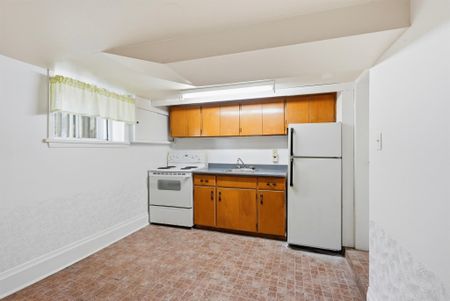 For Lease - 36 Arnold Crescent Unit# LOWER, Richmond Hill, Ontario - Photo 2