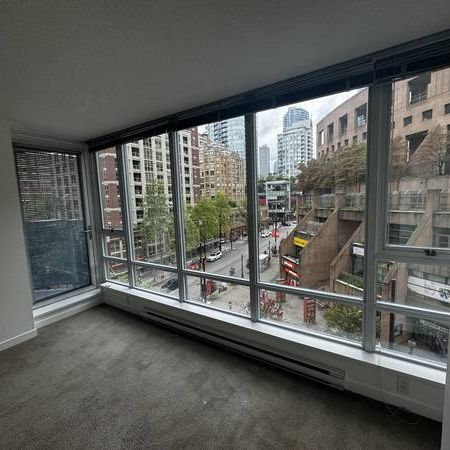 2br2bath+den Corner Suite Library Square Robson Downtown- Nov 1 - Photo 1