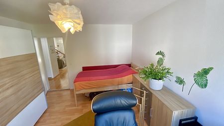 2½ Zimmer-Wohnung in Ebmatingen (ZH), möbliert, auf Zeit - Photo 2