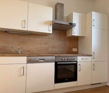 Klein aber fein: Charmante, lichtdurchflutete Dachgeschoßwohnung in... - Photo 6