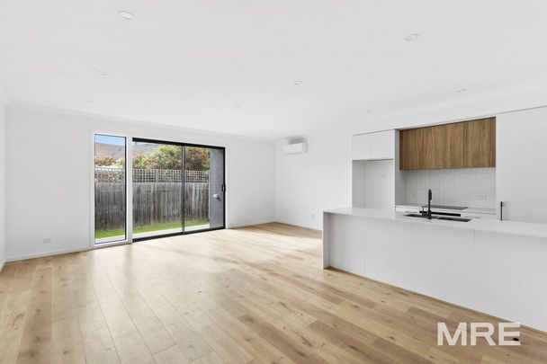 33 Currawong Street, Preston - Photo 1