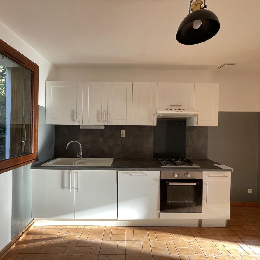 Location Maison 3 pièces 81m² GRAULHET 81300 - Photo 1