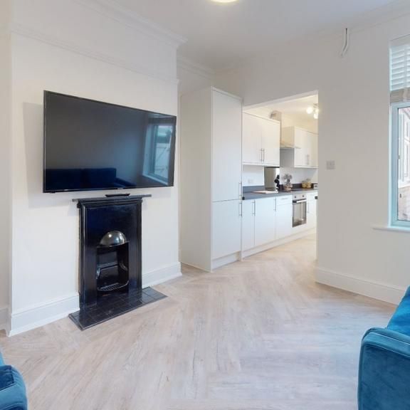 4 bedroom house to rent - Photo 1