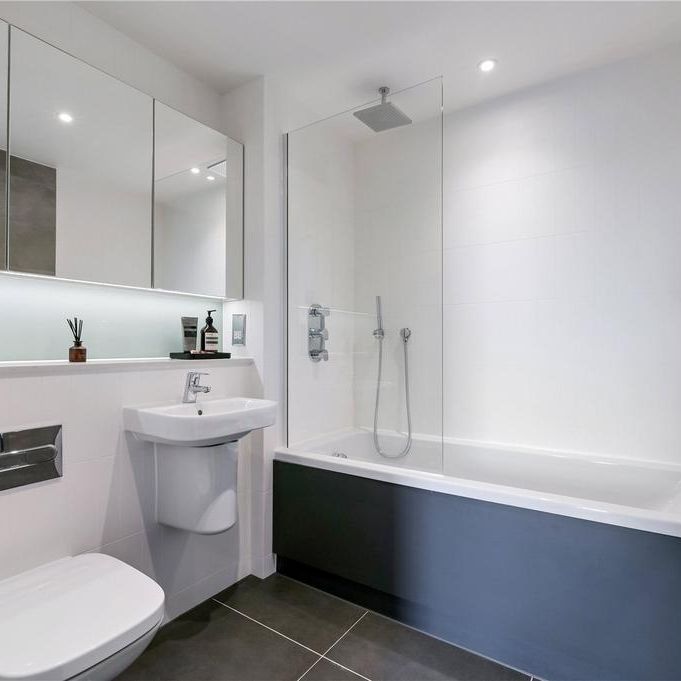 3 bedroom apartment to rent - Photo 1