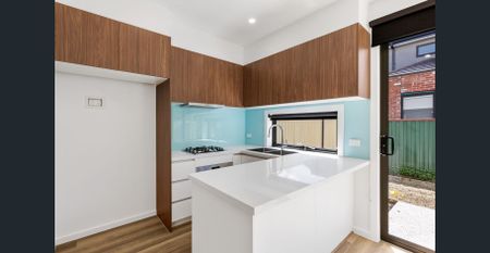 Brand New Modern 2 Bedroom Townhouse - Photo 2