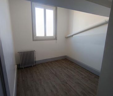 Location Appartement 3 pièces 48m² LYON 7ème - Photo 3