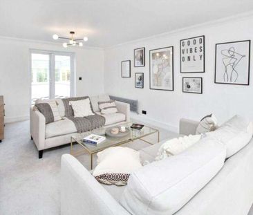 A beautifully presented home in the desirable Bexley Park - Photo 3