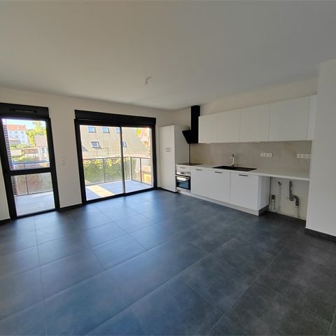 Location Appartement 79.02 M² STEINBRUNN-LE-BAS 1 250 € - Photo 1