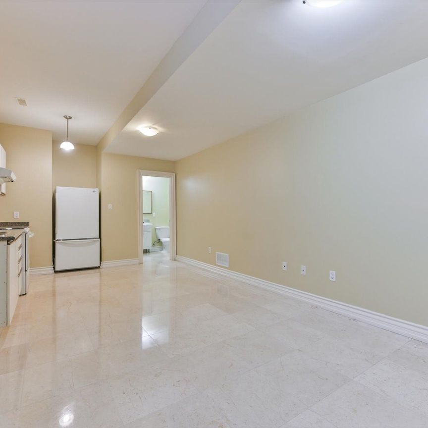 For Lease - 50 Old Yonge Street Unit# 3, Toronto, Ontario - Photo 1