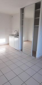 location Appartement T1 DE 26.8m² À BOULOGNE - Photo 3