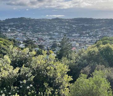 Charming Island Bay 3BR Home w/ Views - Photo 5