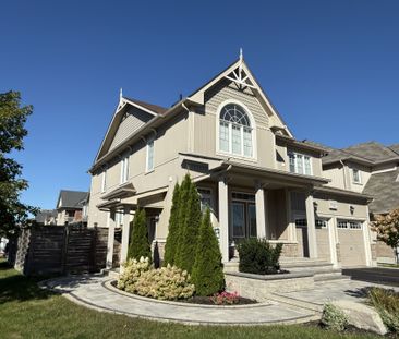 For Lease - 134 Edwin Carr Upper Street, Clarington, Ontario - Photo 2