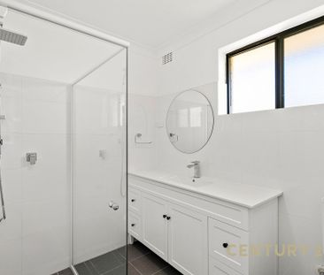 Two Bedroom Unit with Lock up Garage in Prime Location - Photo 3