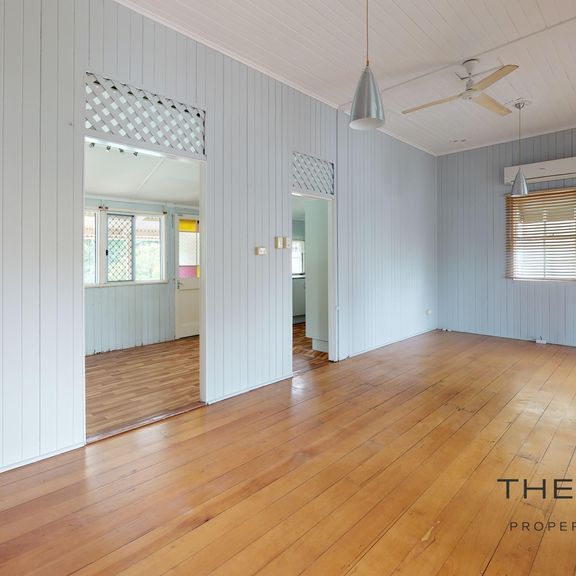 Conveniently Located Home! - Photo 1