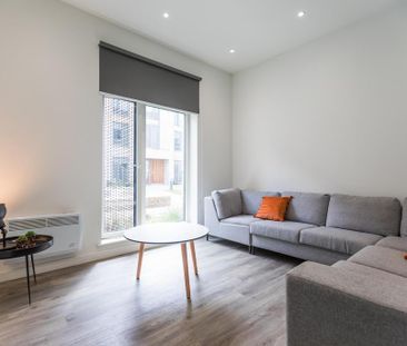 1 bedroom private hall to rent - Photo 2