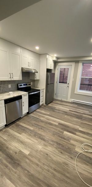 2433 - 2421 De Maisonneuve East, Montréal - Photo 1