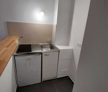 location Appartement T1 DE 22.1m² À PARIS - Photo 4