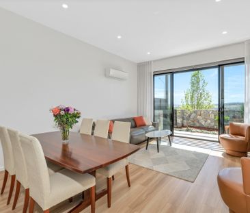 Spacious interiors, Stunning Molonglo Views - Photo 2