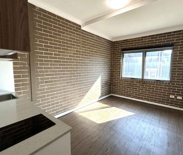 2 Studios Available ! - Photo 6