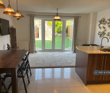 1 bedroom in a house share to rent - Photo 5