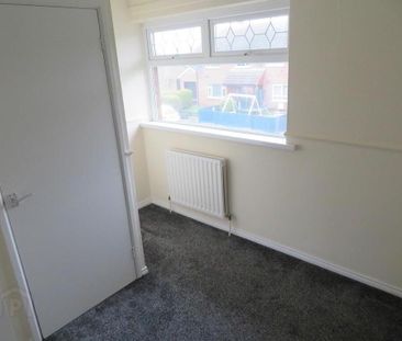 56 Donard Gardens, Lurgan, BT66 8EX - Photo 5