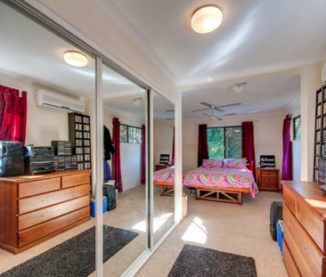10 Coles St, Arana Hills QLD 4054 - House For Rent | Domain - Photo 1