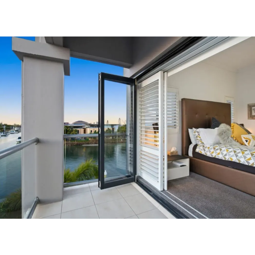 11/36 Oatland Esplanade, Runaway Bay, Qld 4216 - Photo 1