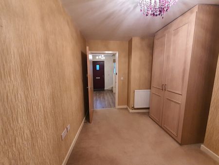 3 Bed Maisonette, Blue Moon Way, M14 - Photo 3
