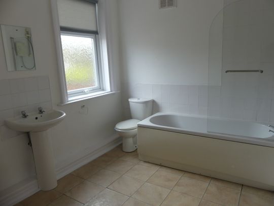 Watson Road Flat 2 - Photo 1