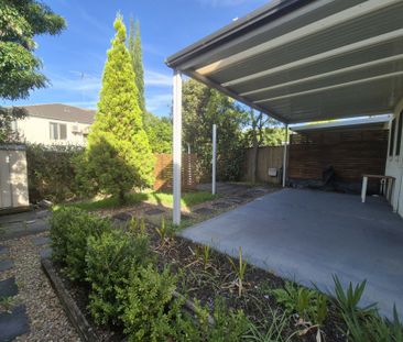 Beautiful 3 Bedroom Townhouse!!! - Photo 1