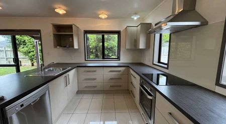 Townhouse in the Valley - Photo 2