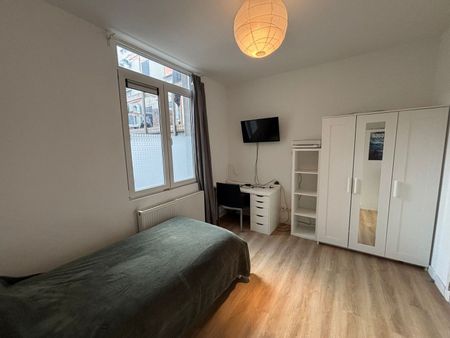 APPARTEMENT MET BALKON - Photo 5