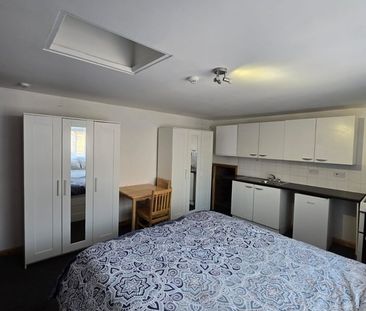 Studio Flat, Green Lanes, N13 - Photo 1