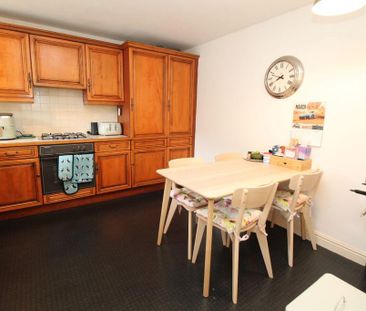 2 bedroom terraced house to rent - Photo 6