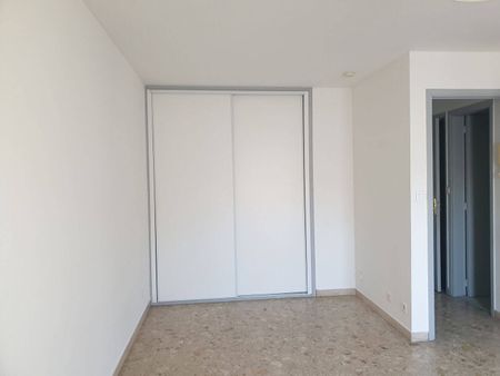 Location appartement 1 pièce 25.7 m² à Toulon (83000) - Photo 2